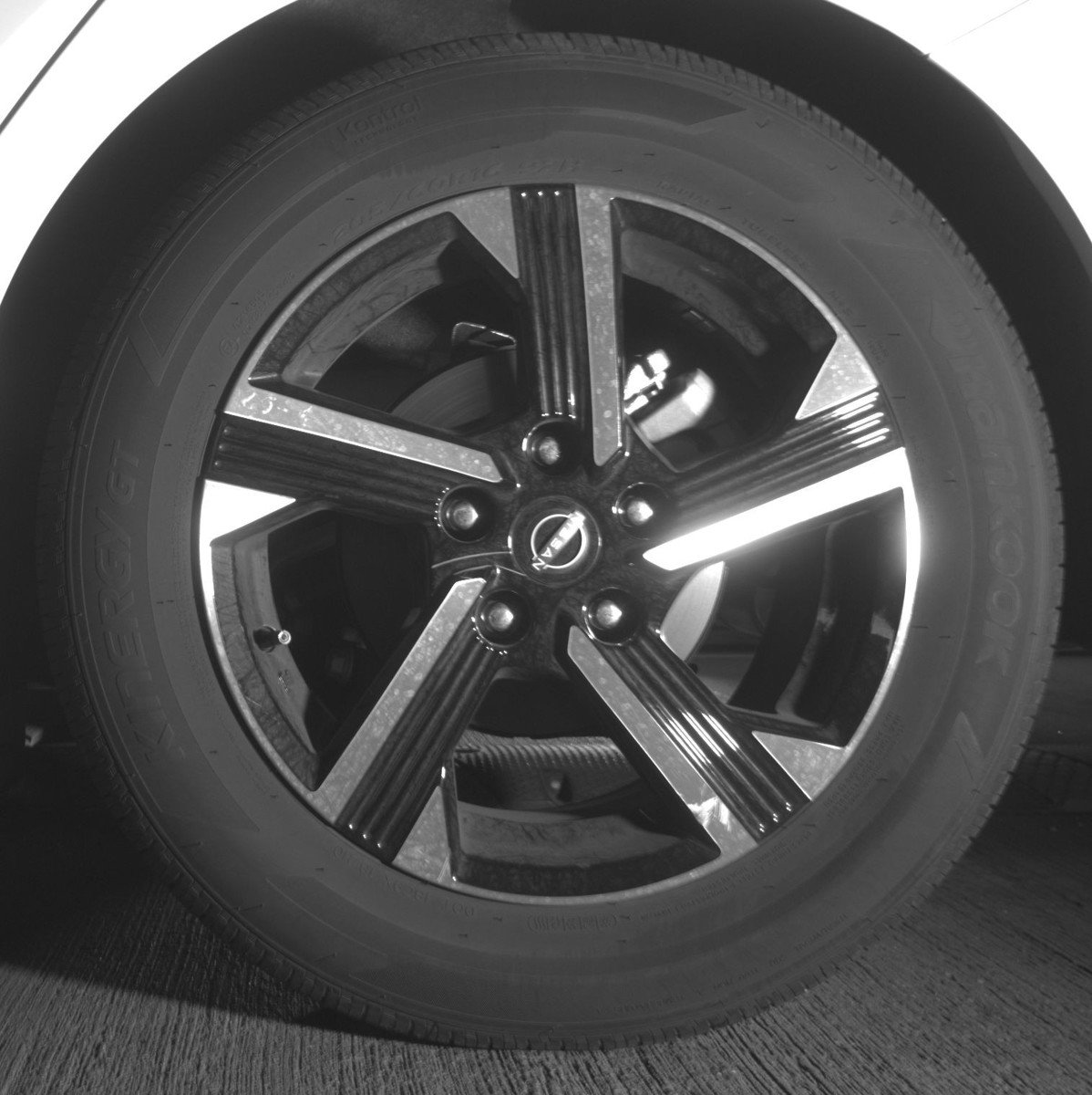 Used 2025 Nissan Sentra SV FWD image 14