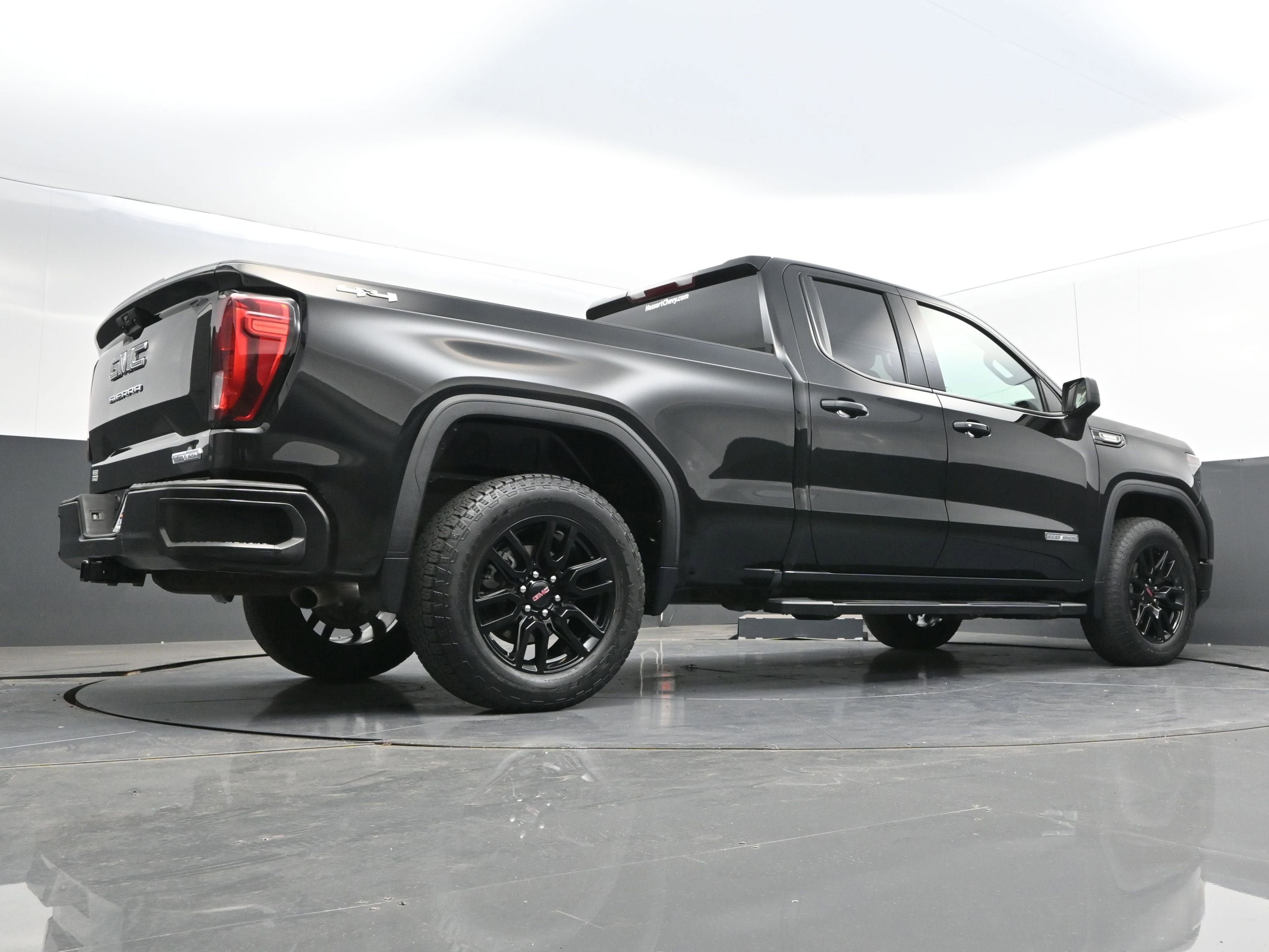 Certified 2023 GMC Sierra 1500 Elevation w/ LPO, Elevation Black Package AWD/4WD image 43