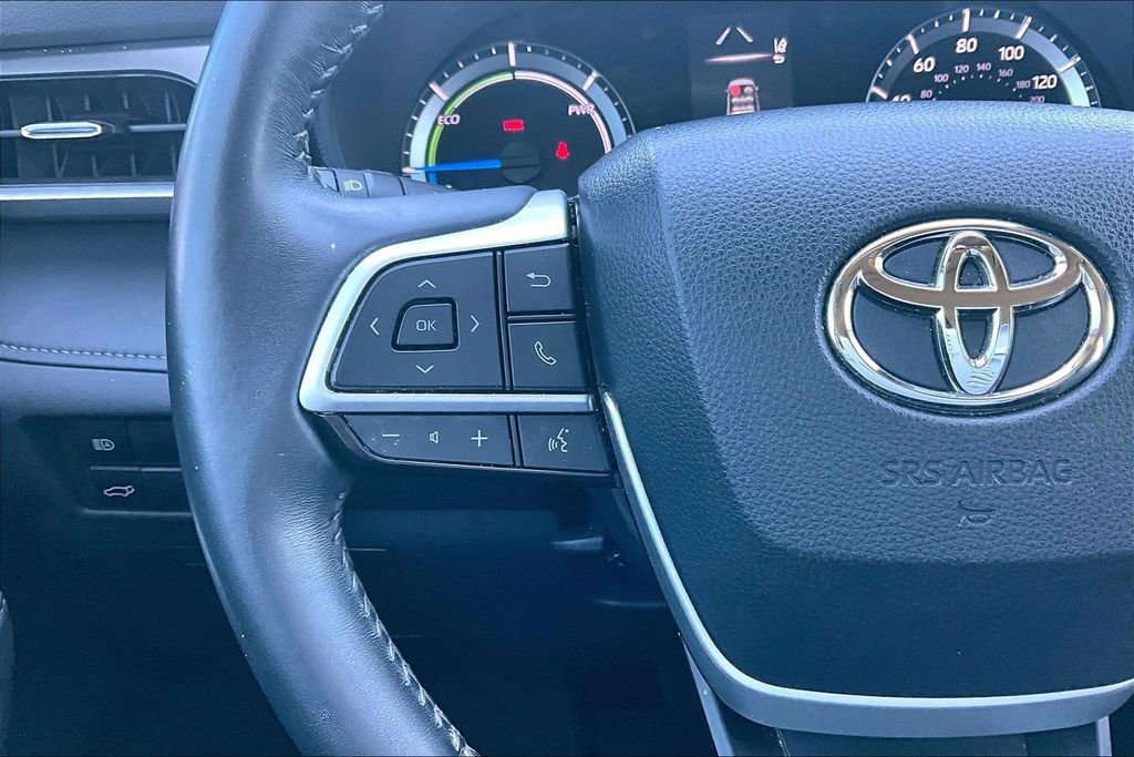 Used 2022 Toyota Highlander LE image 10