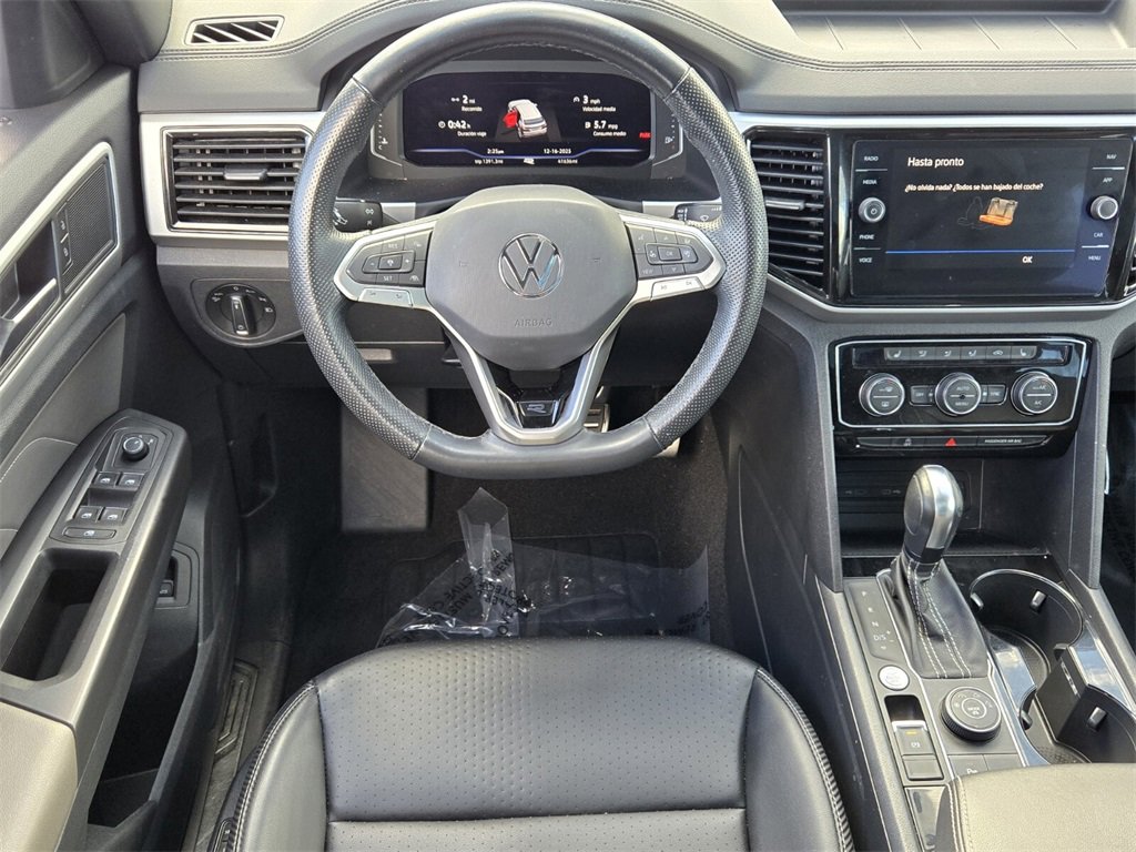 Certified 2022 Volkswagen Atlas Cross Sport SEL R-Line image 15