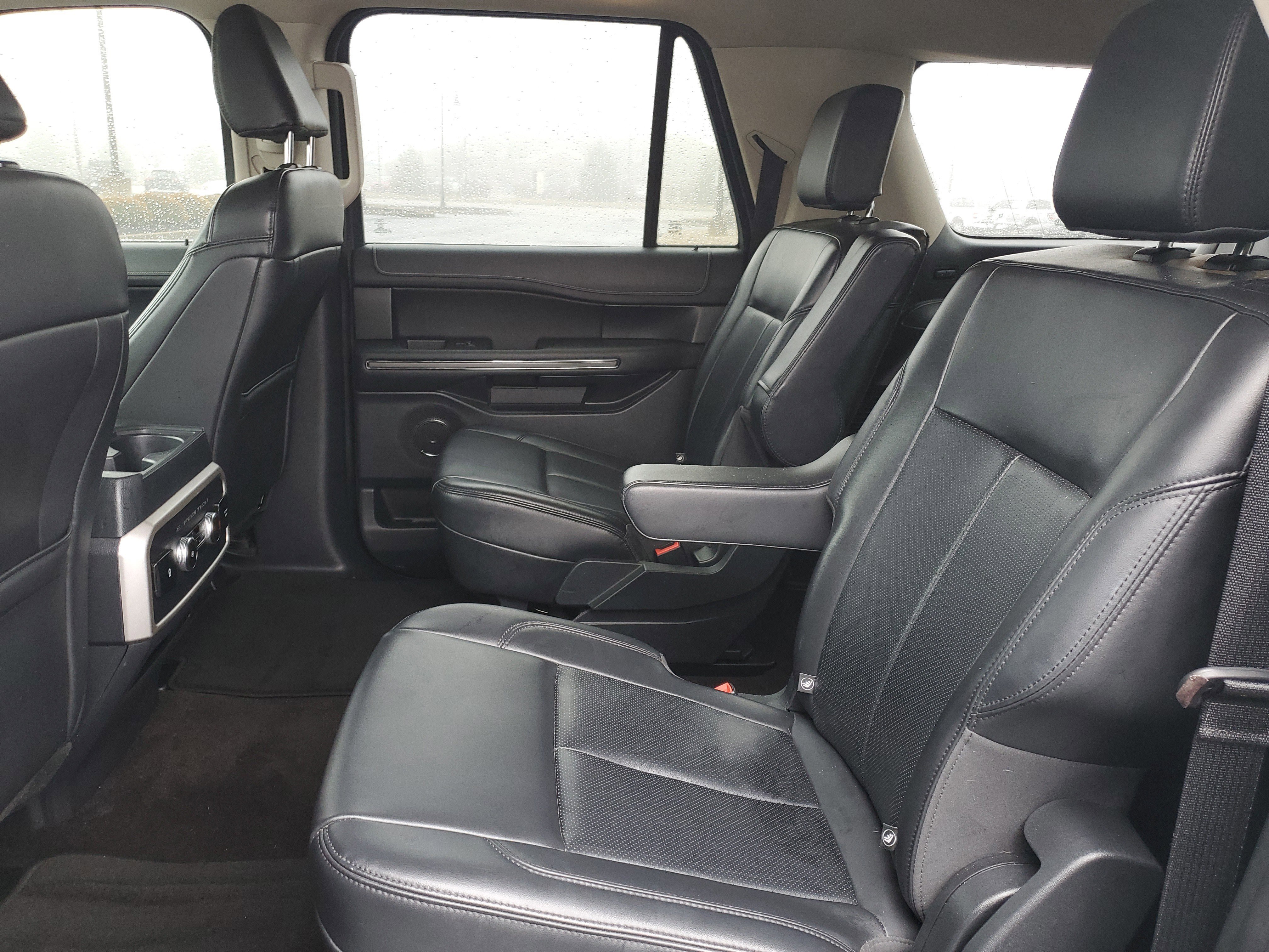 Used 2023 Ford Expedition Max XLT image 13