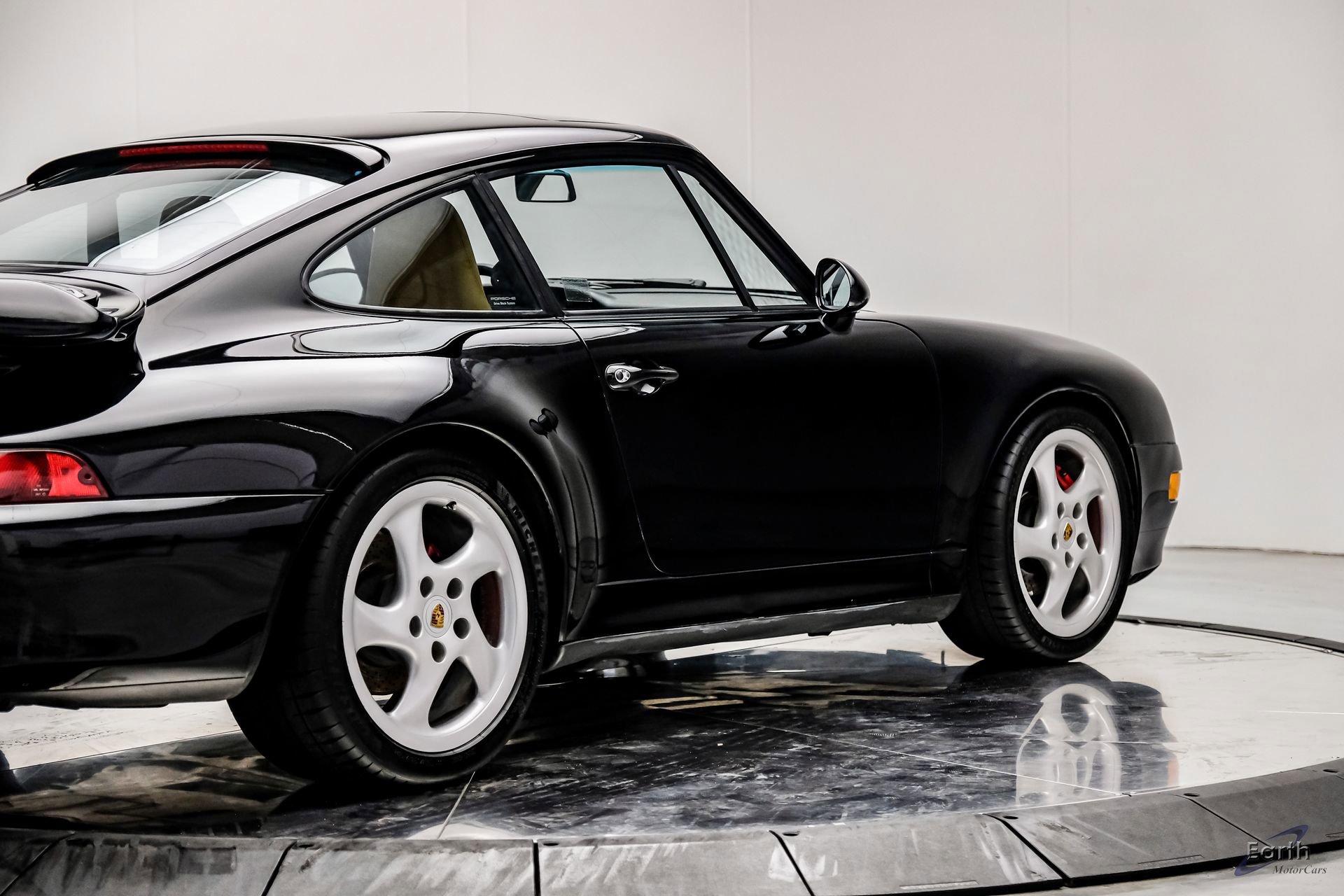 Used 1997 Porsche 911 Carrera S RWD image 24