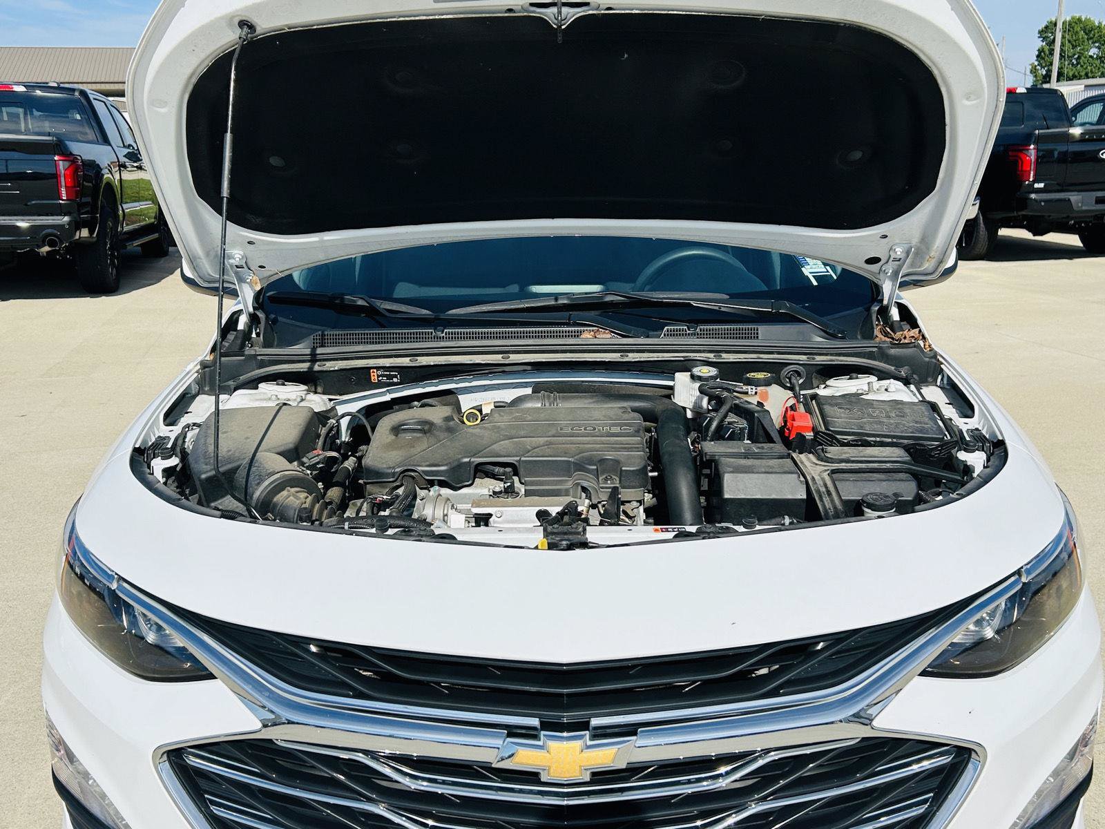 Used 2024 Chevrolet Malibu LT FWD image 39