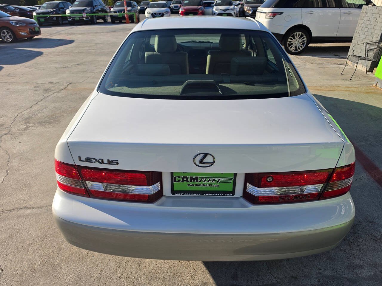 Used 2000 Lexus ES 330 FWD image 13