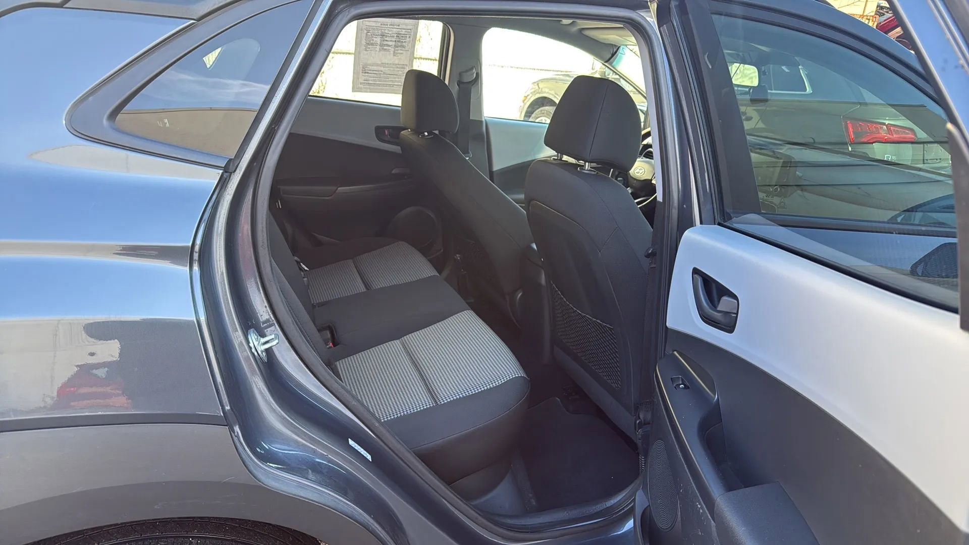 Used 2018 Hyundai Kona SEL image 26