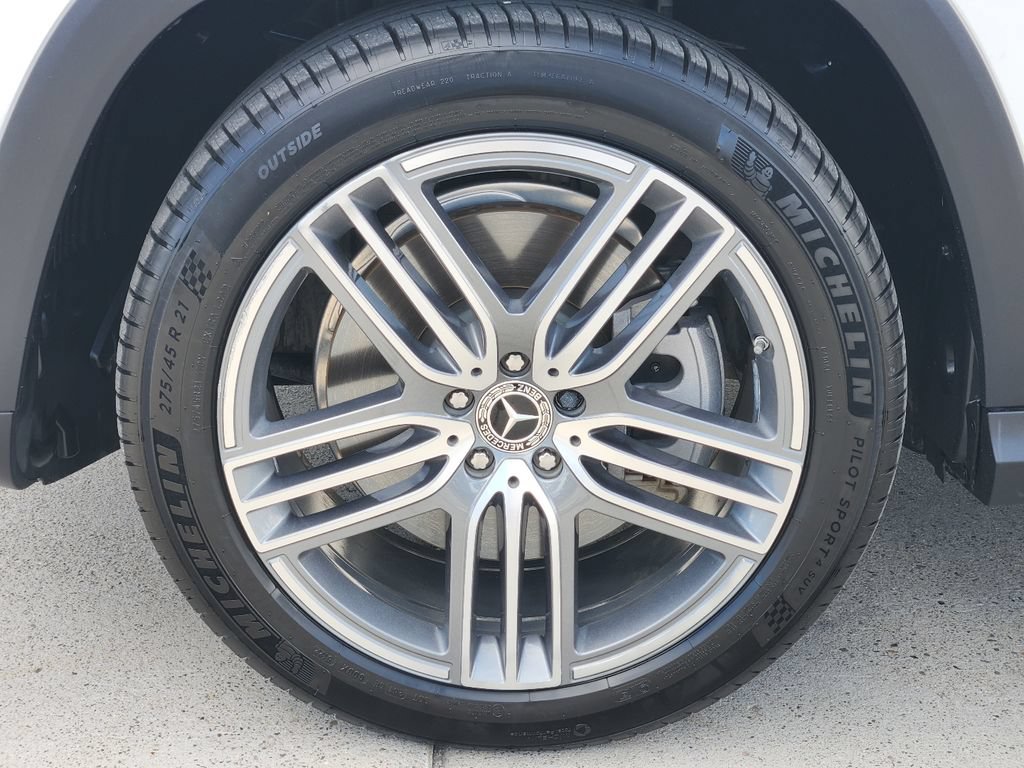 Used 2024 Mercedes-Benz GLS 450 4MATIC image 6