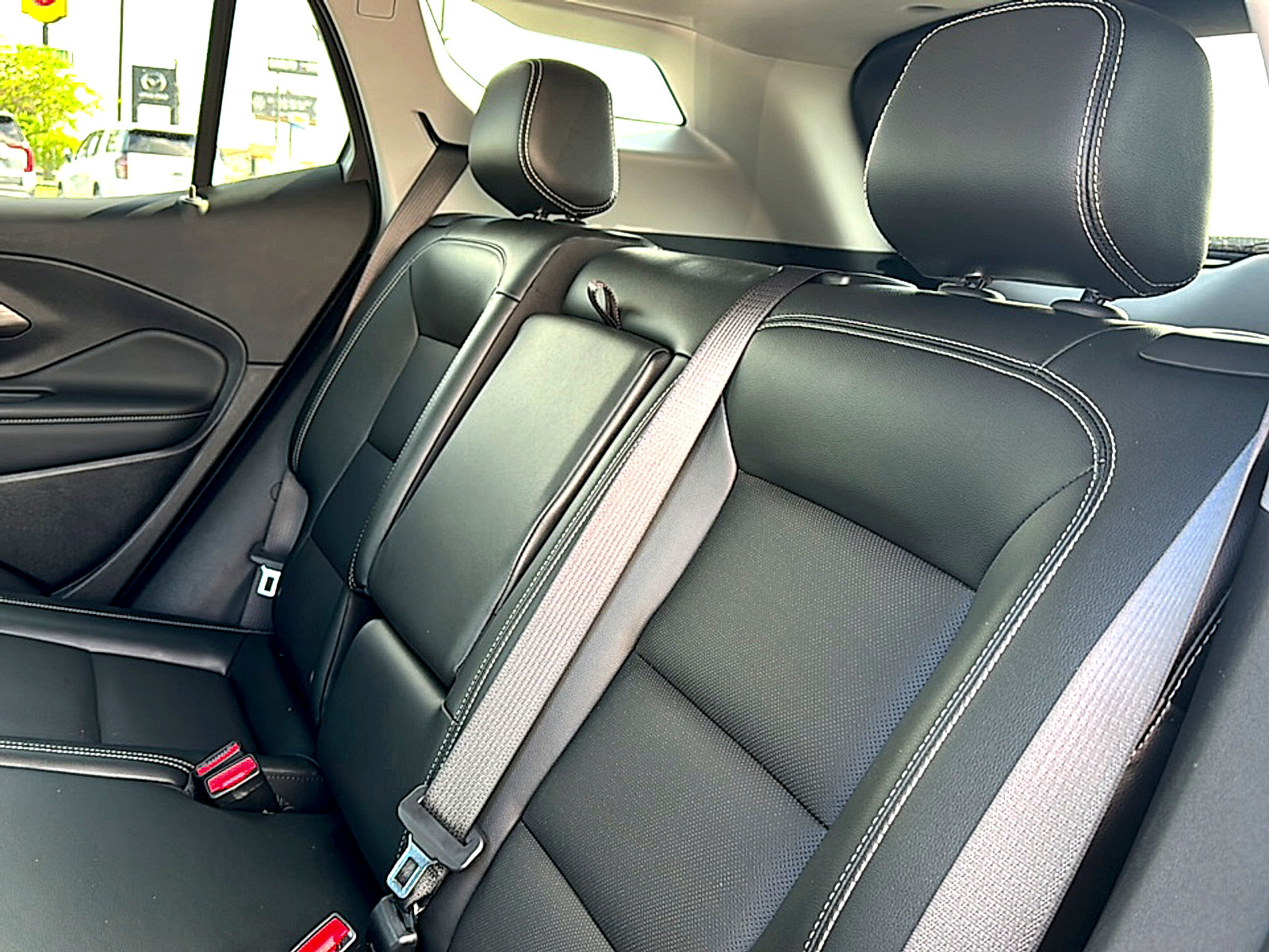 Used 2024 GMC Terrain SLT w/ Elevation Edition AWD/4WD image 19