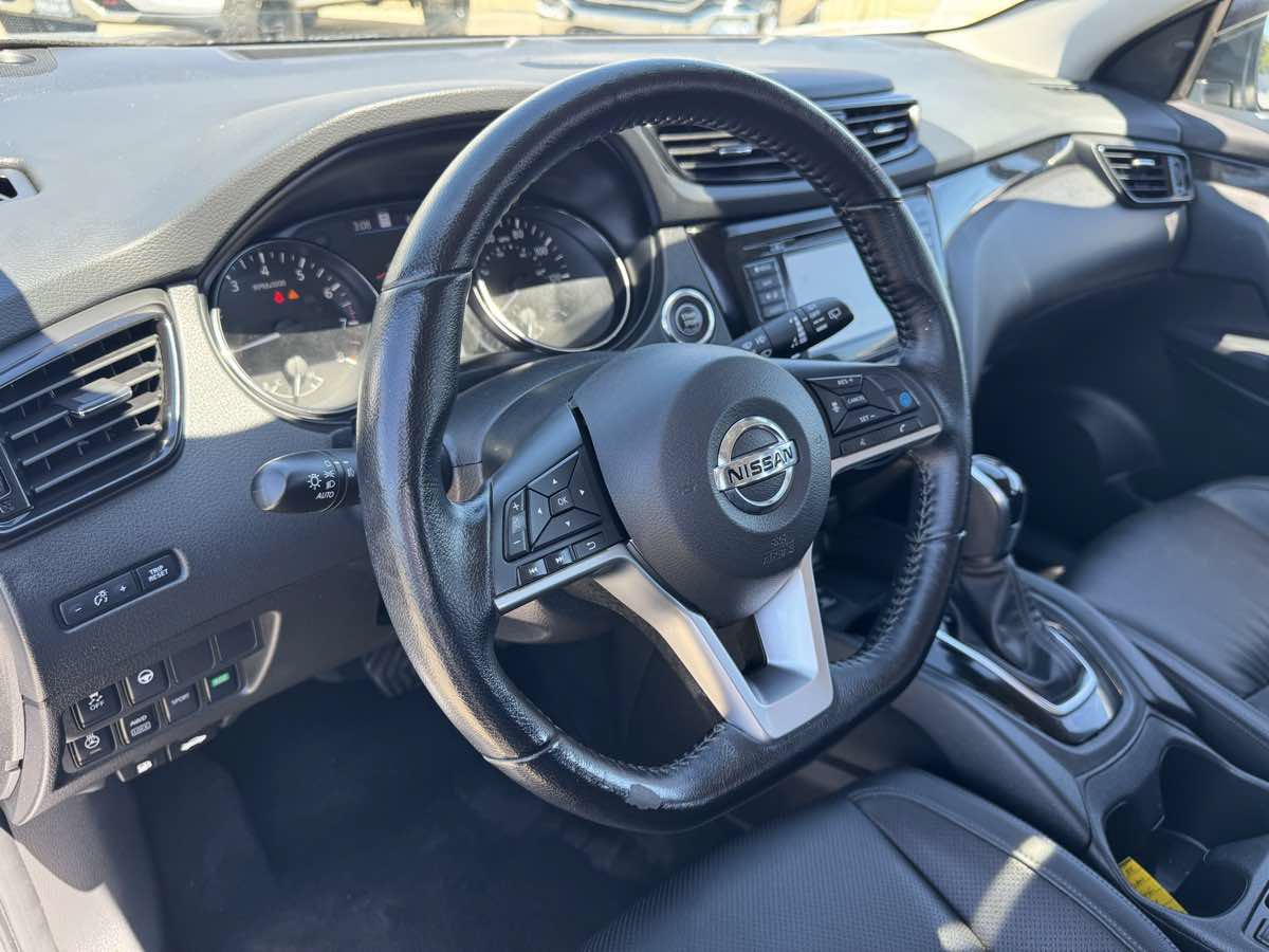 Used 2022 Nissan Rogue Sport SL w/ Premium Package AWD/4WD image 24