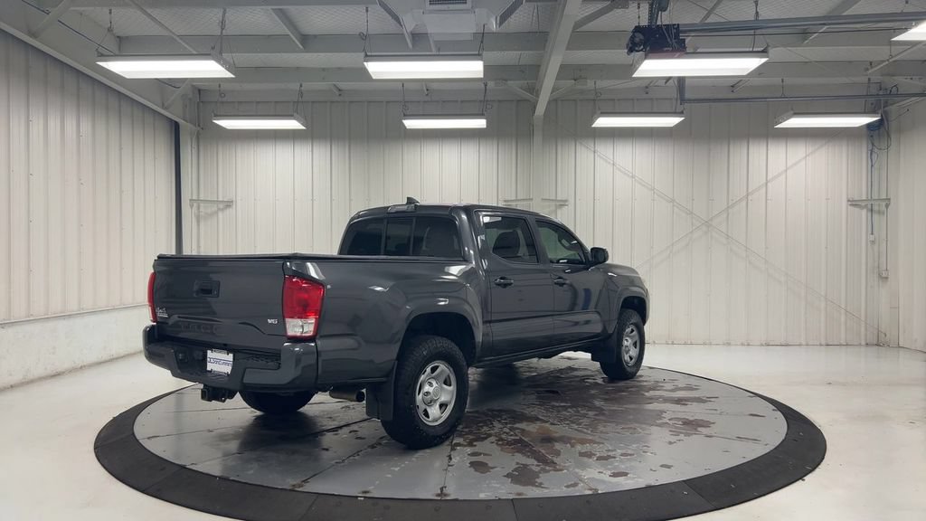 Used 2017 Toyota Tacoma SR w/ Tow Package AWD/4WD image 8