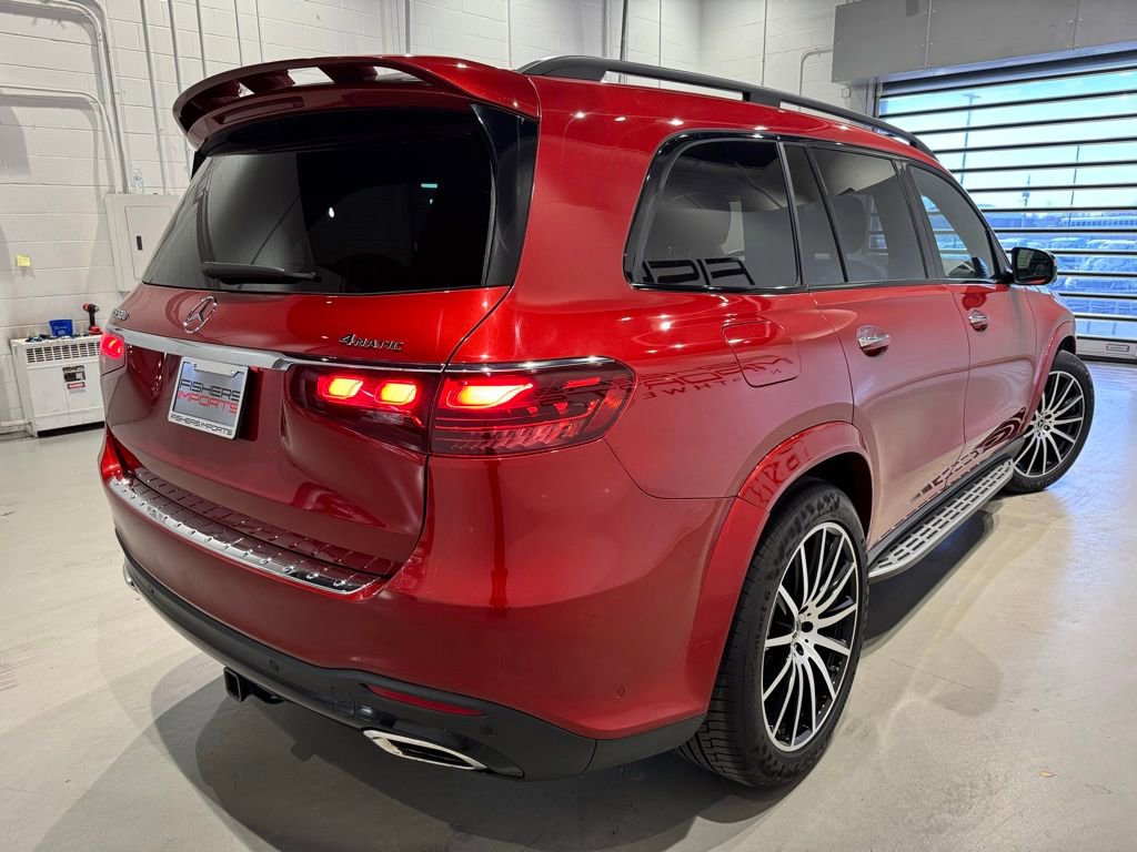 Used 2024 Mercedes-Benz GLS 580 4MATIC image 4