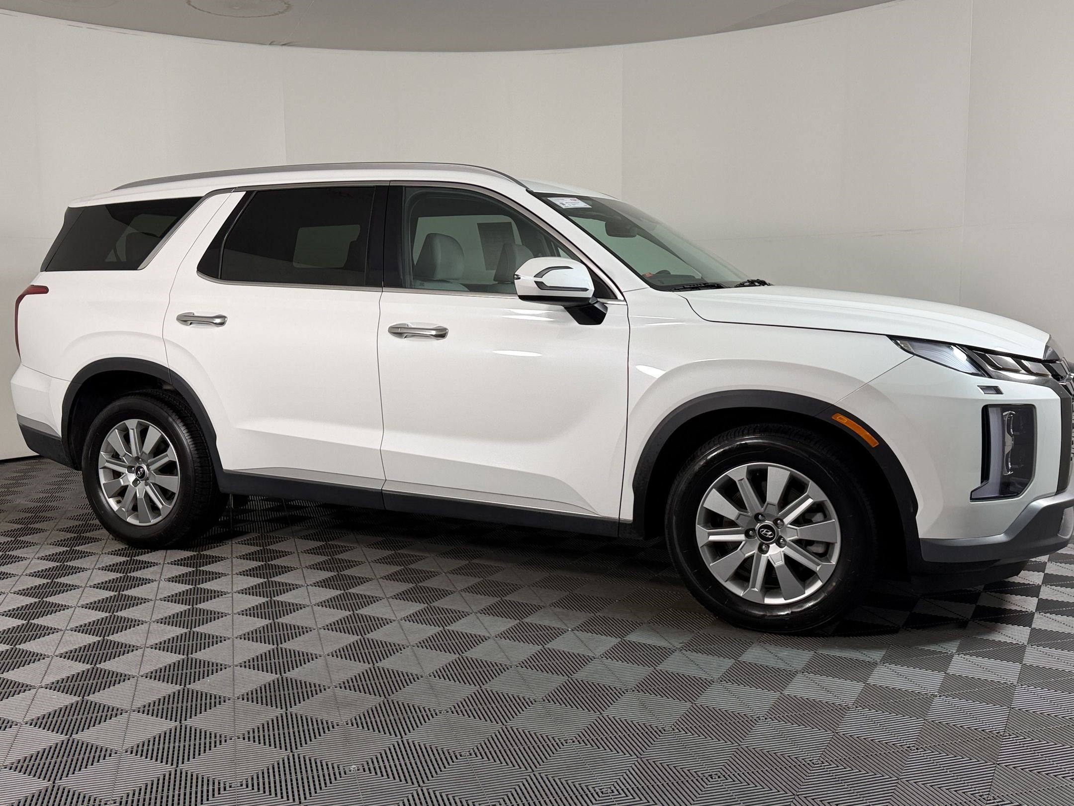 Used 2025 Hyundai Palisade SEL AWD/4WD image 6