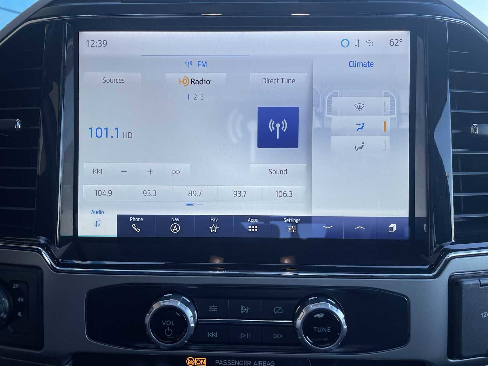 Used 2022 Ford F250 Lariat w/ Black Appearance Package image 13