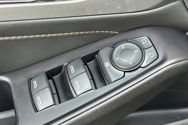 Used 2020 Chevrolet Traverse RS image 12