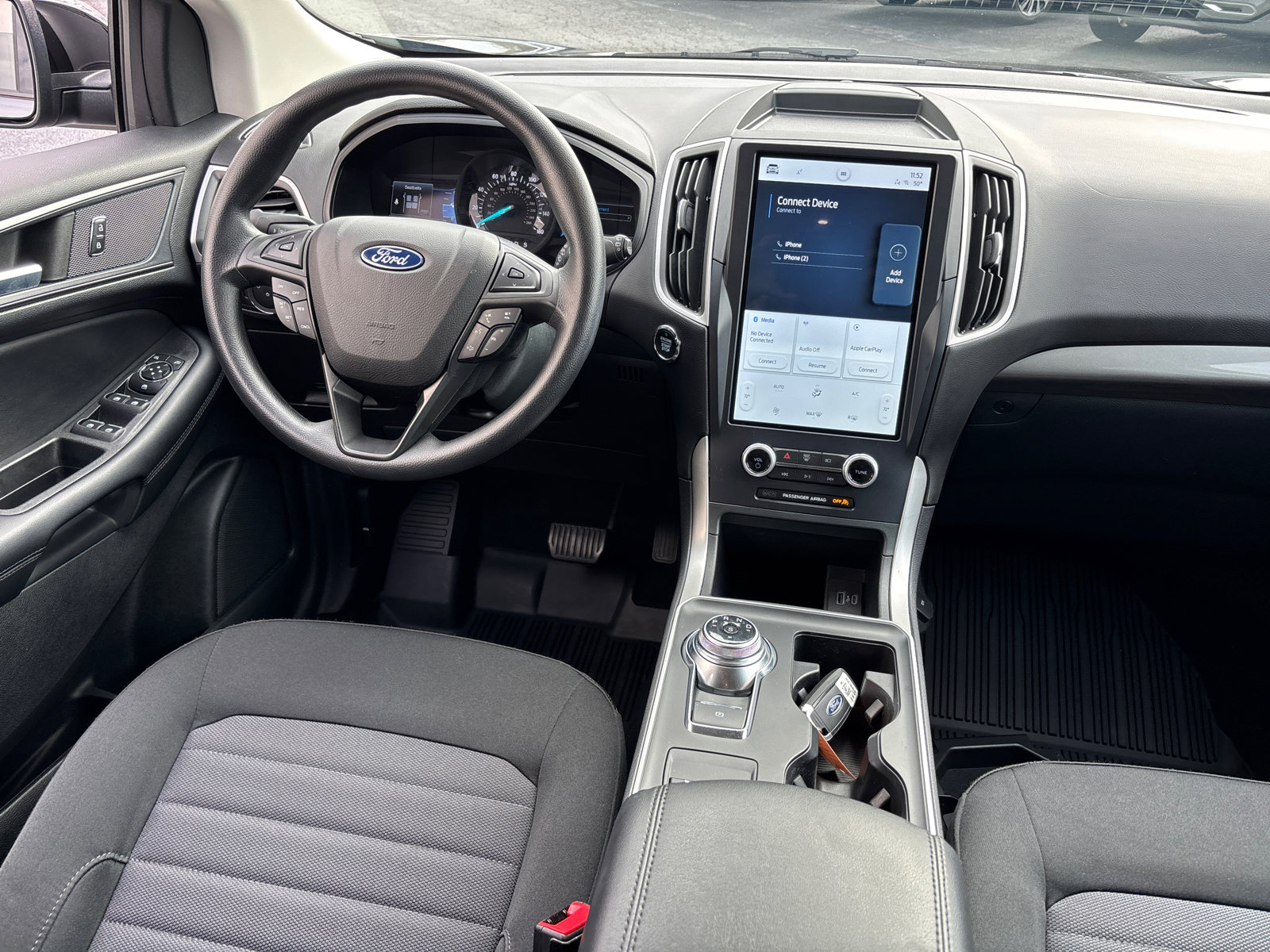 Used 2023 Ford Edge SE w/ Black Appearance Package image 30