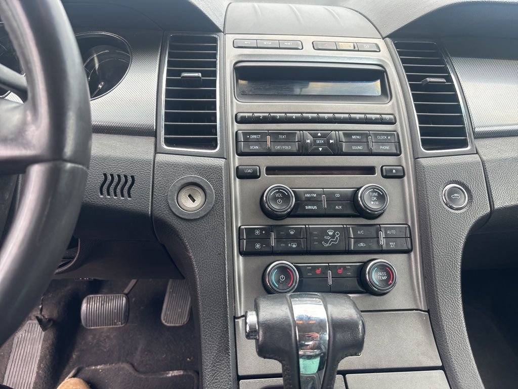 Used 2011 Ford Taurus SEL FWD image 12