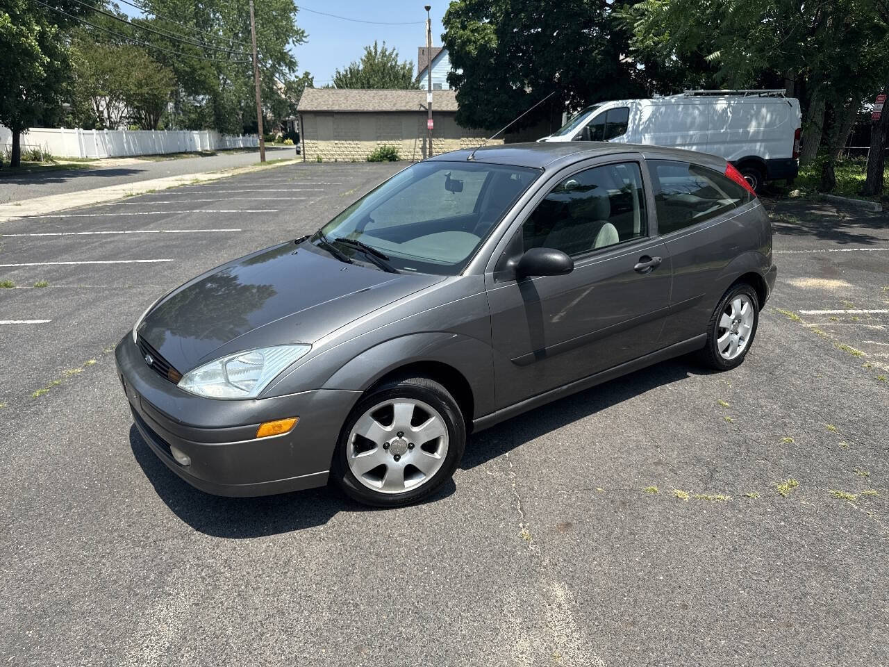 Used 2002 Ford Focus ZX3 Hatchback FWD image 1