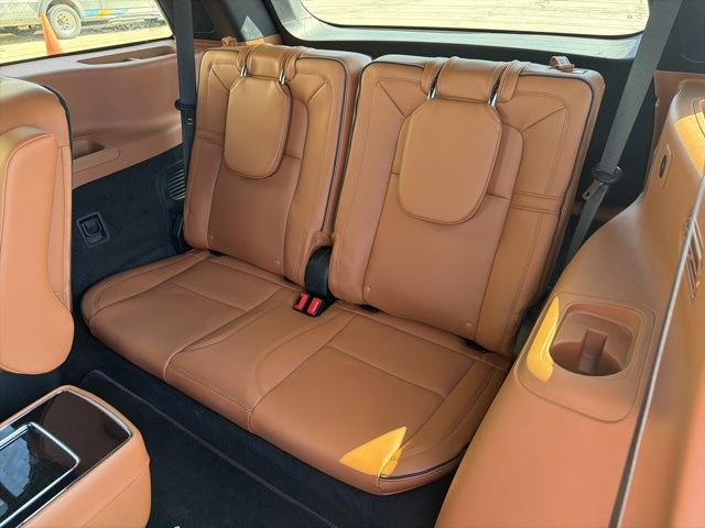 Certified 2025 Lincoln Aviator Black Label AWD/4WD image 16