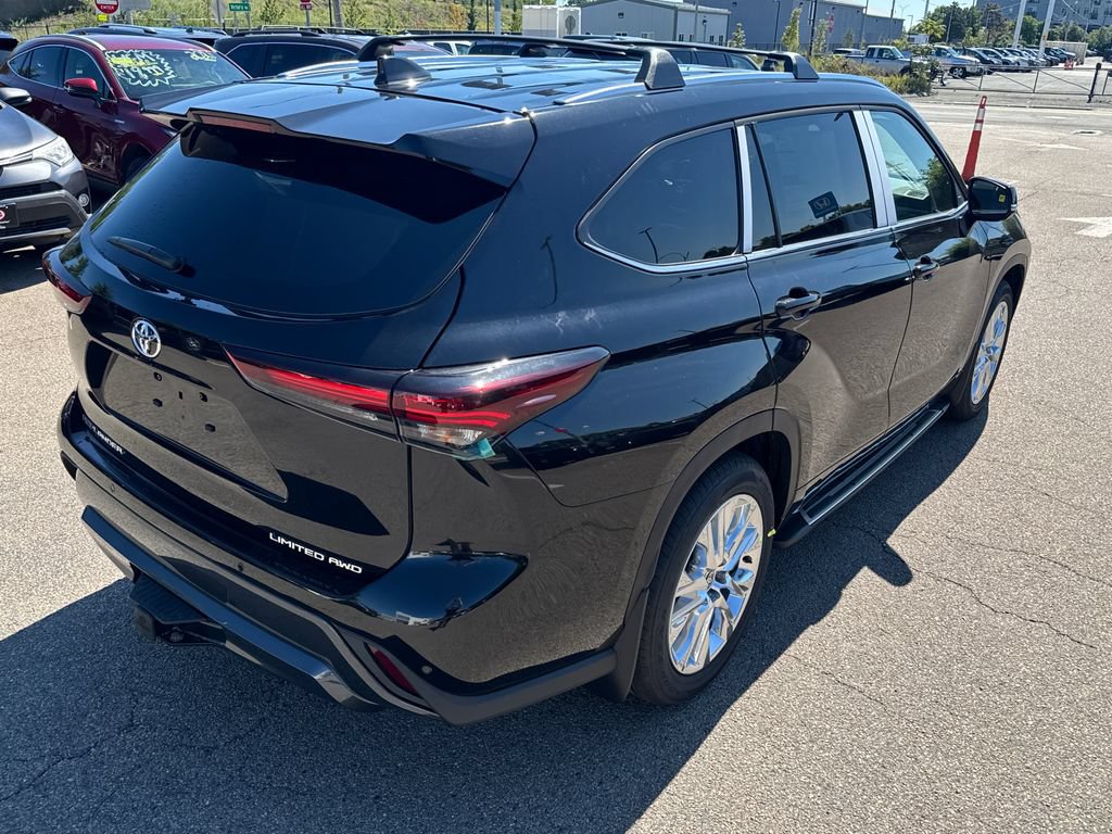 New 2026 Toyota Highlander Limited AWD/4WD image 7