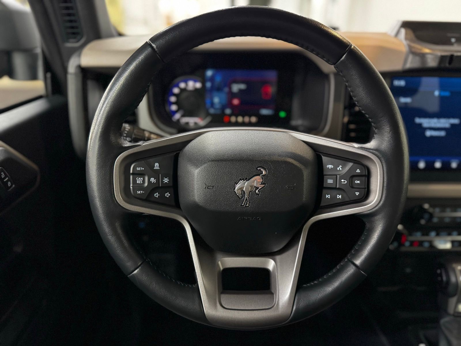 Used 2024 Ford Bronco Wildtrak image 19