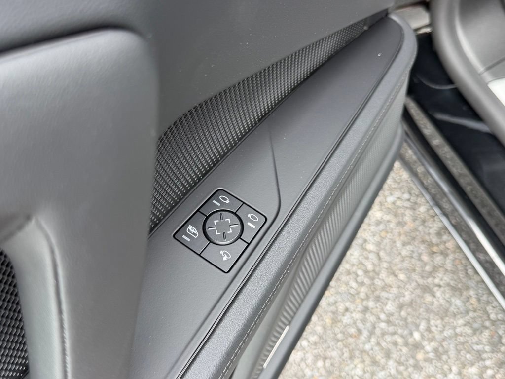 New 2026 Porsche Cayenne S AWD/4WD image 33