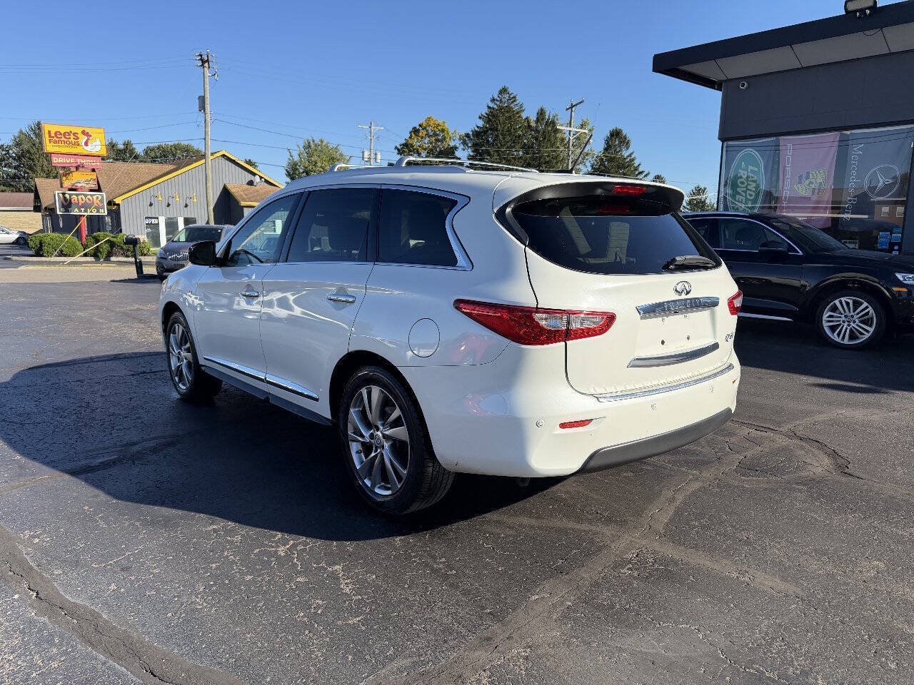 Used 2015 INFINITI QX60 Luxe w/ Deluxe Touring Package AWD/4WD image 4
