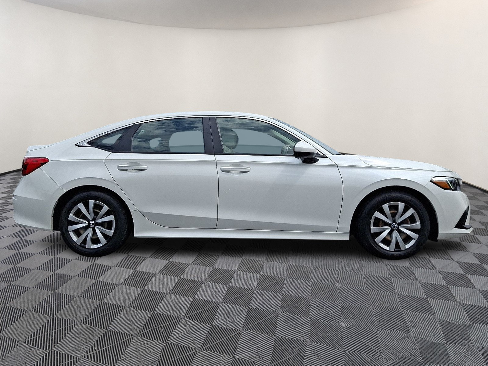 Used 2024 Honda Civic LX image 7