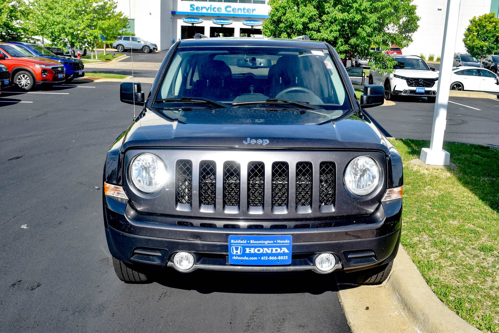 Used 2017 Jeep Patriot High Altitude AWD/4WD image 2