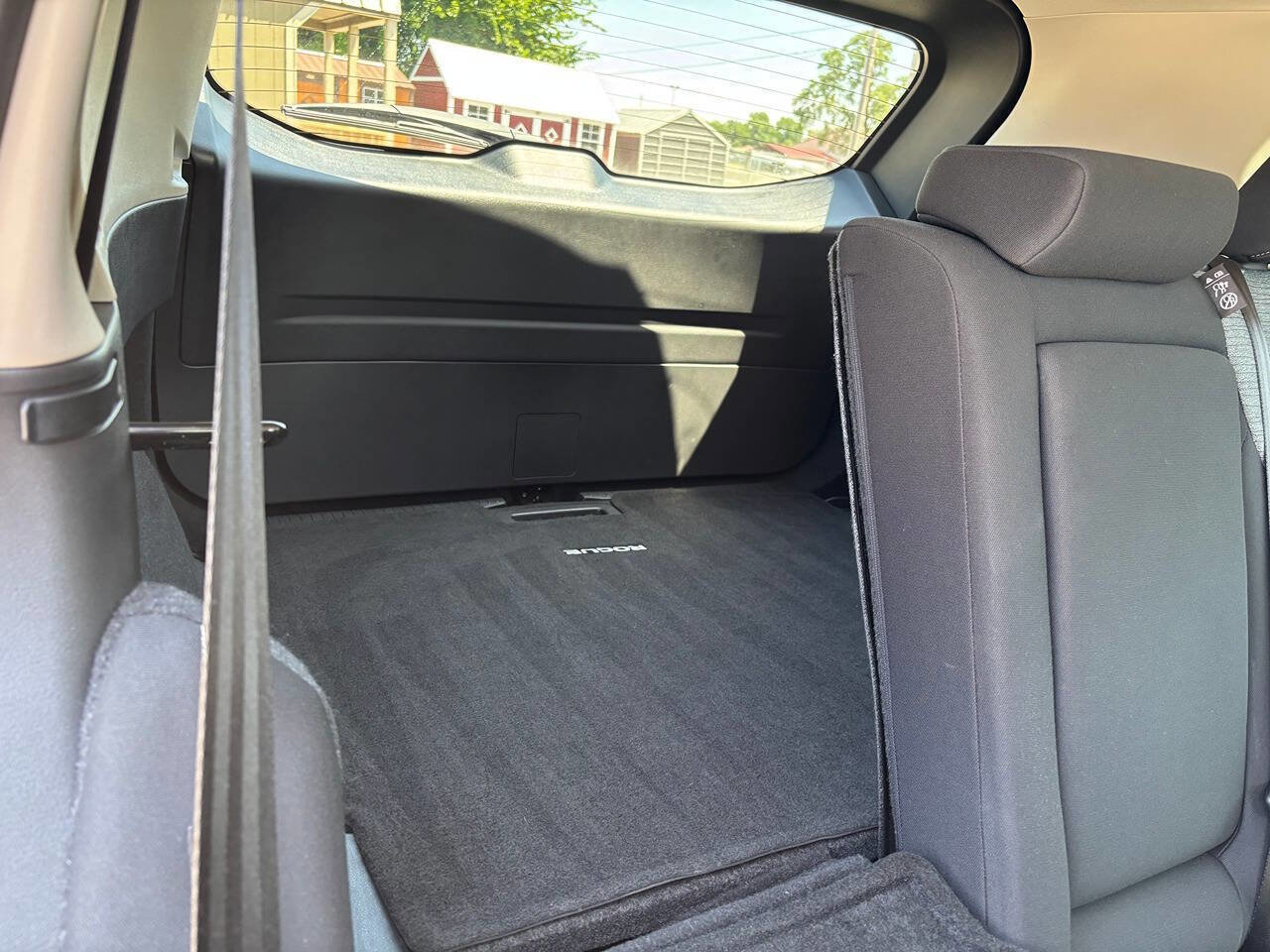 Used 2023 Nissan Rogue SV image 21