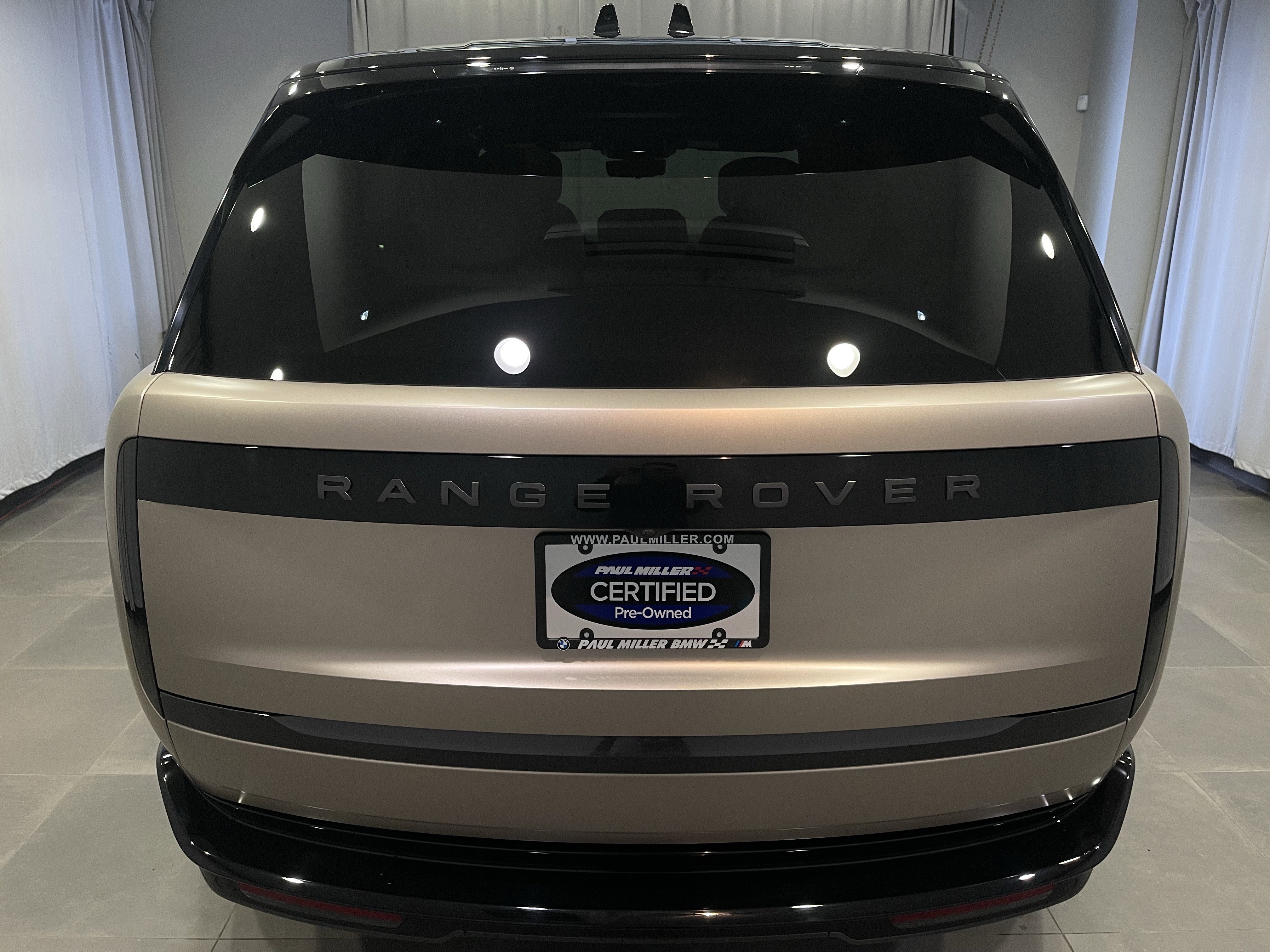 Used 2025 Land Rover Range Rover Autobiography AWD/4WD image 5
