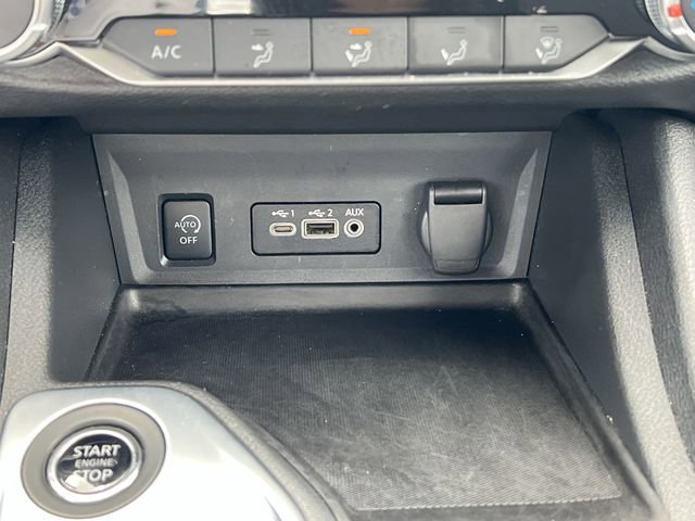 Used 2025 Nissan Sentra SV FWD image 21