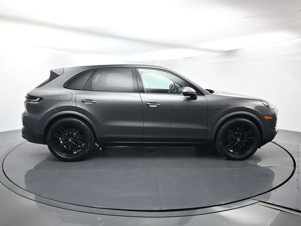 Certified 2026 Porsche Cayenne E-Hybrid AWD/4WD image 16