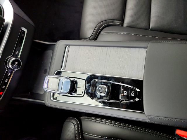 New 2026 Volvo XC90 T8 Ultra w/ Protection Package AWD/4WD image 26