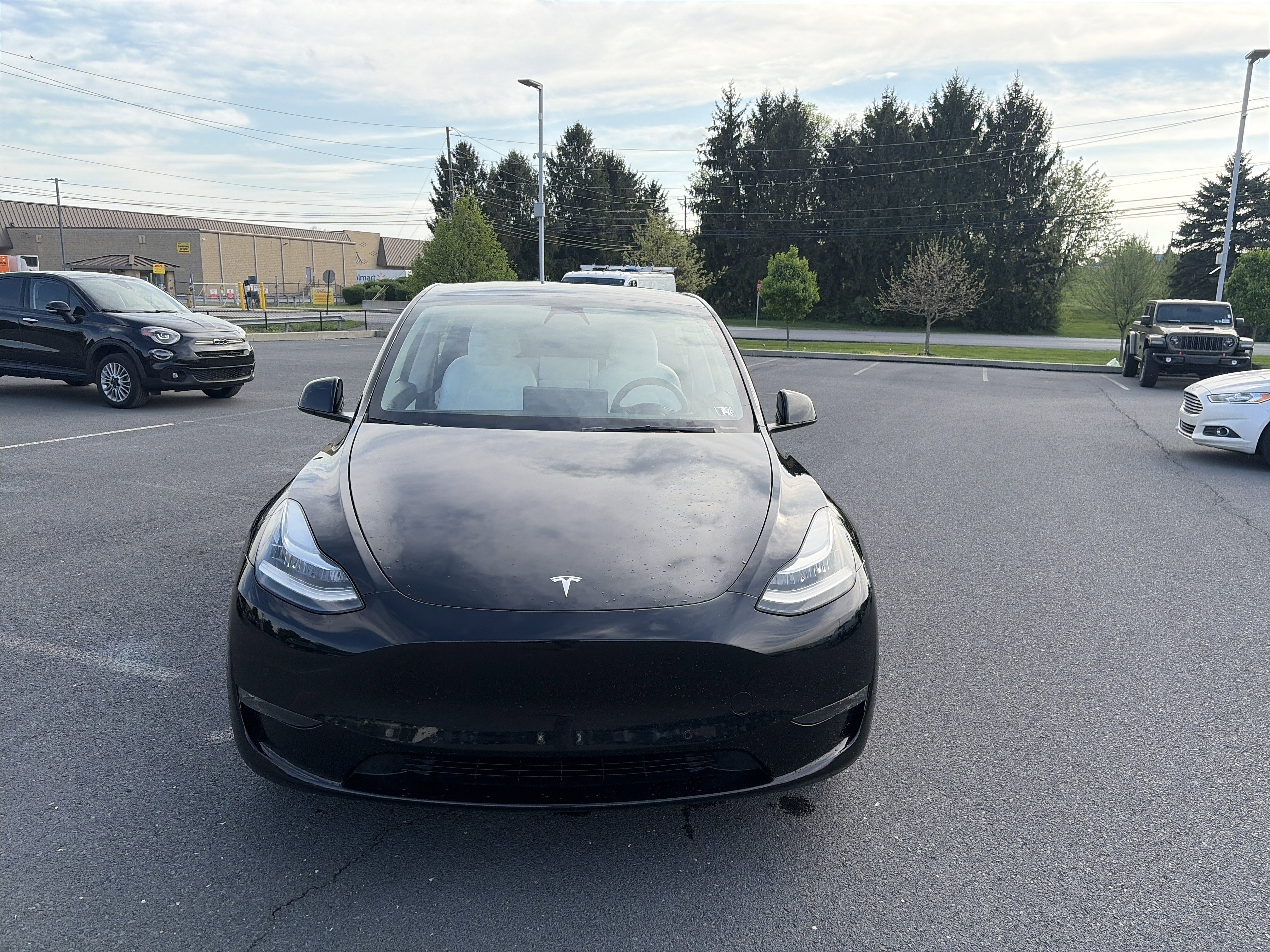 Used 2021 Tesla Model Y Long Range image 2