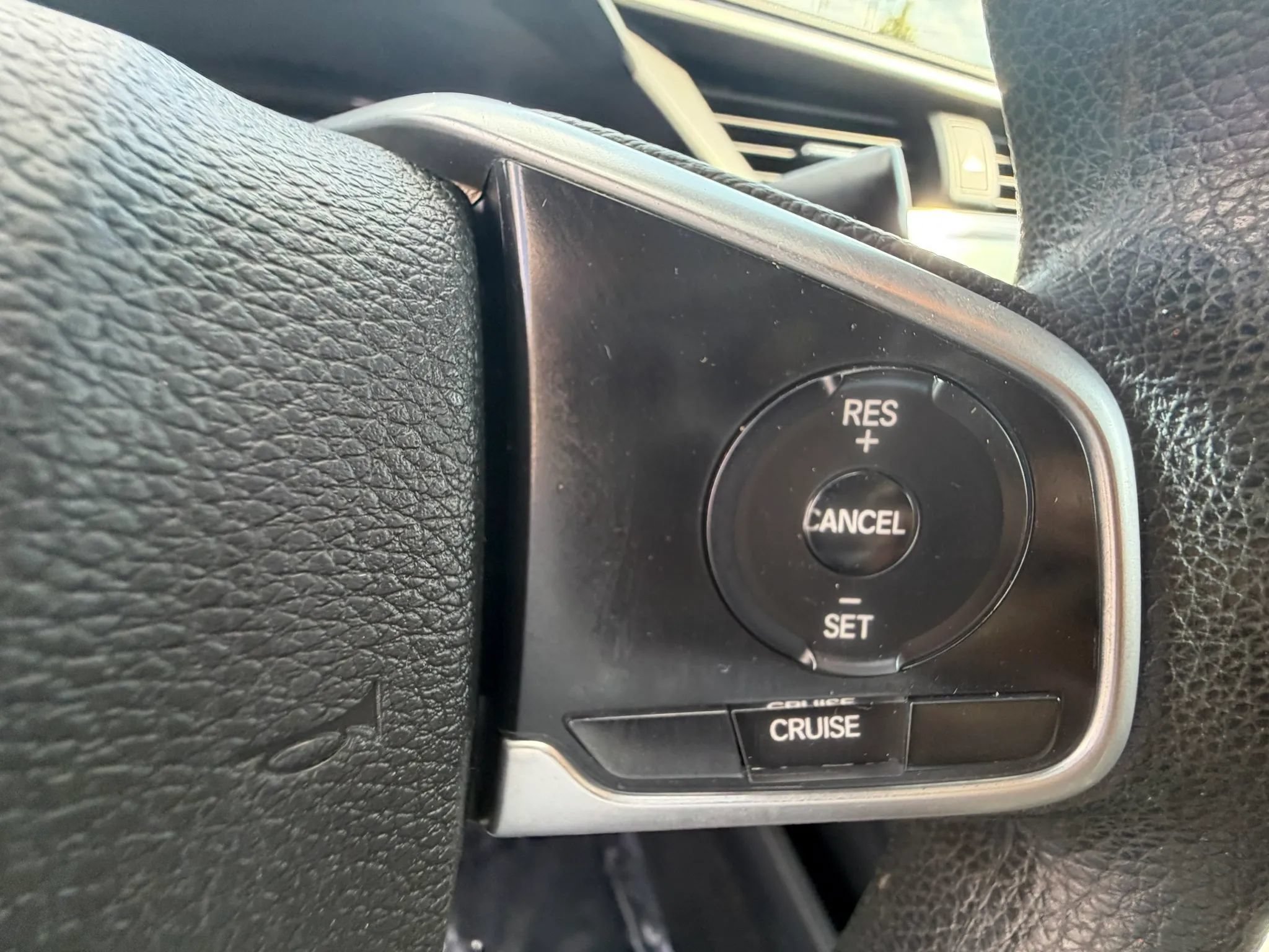Used 2017 Honda Civic EX-T image 31