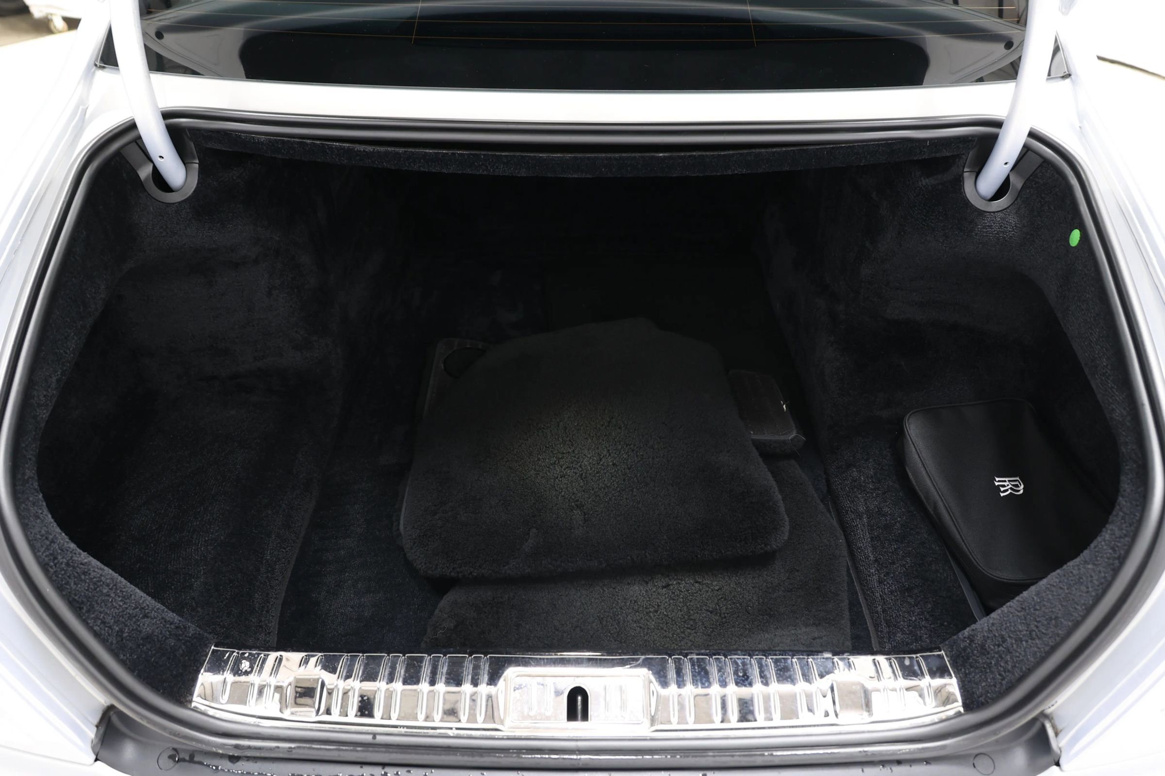 Used 2019 Rolls-Royce Ghost image 91