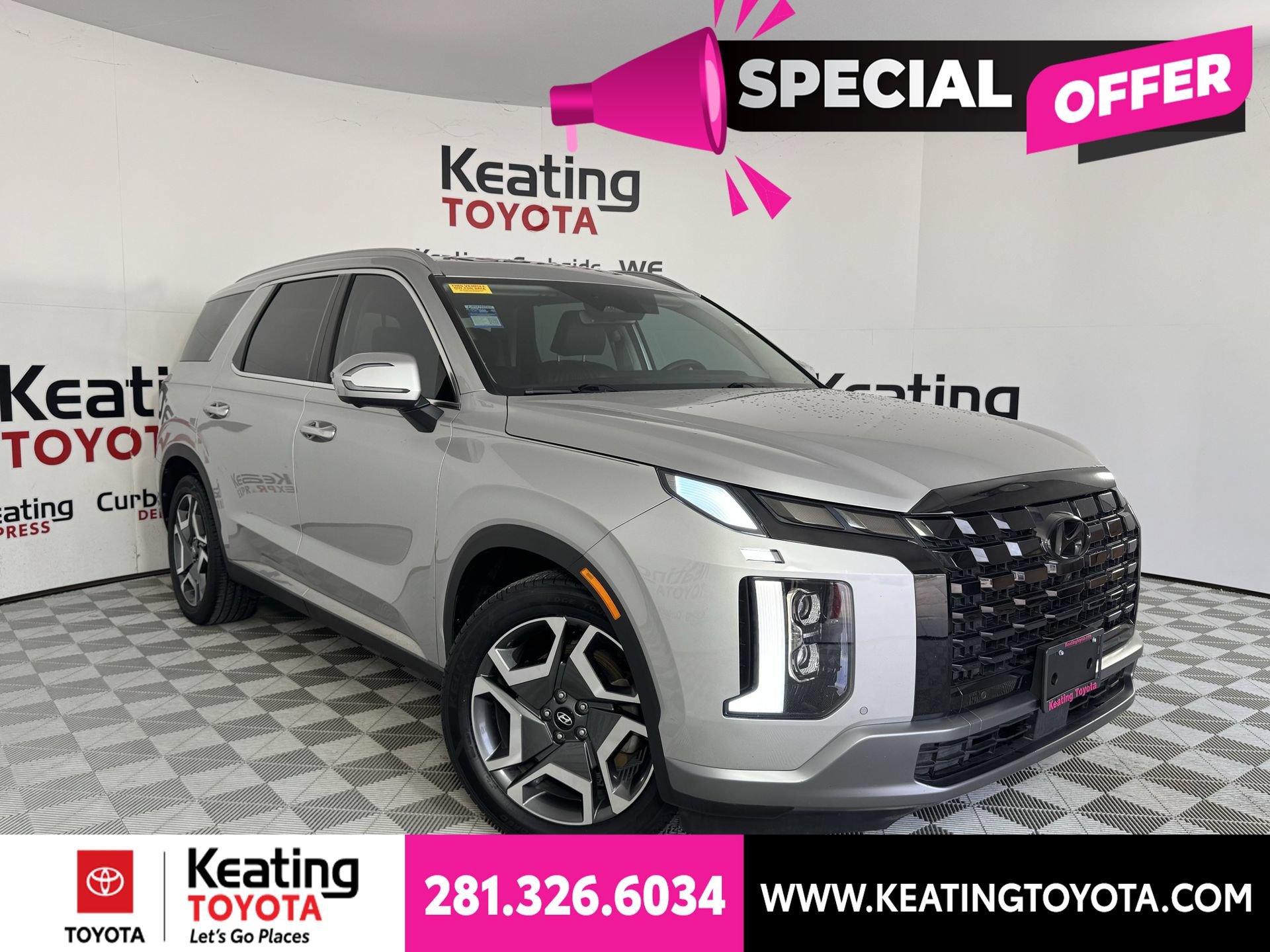 Used 2024 Hyundai Palisade Limited FWD image 2