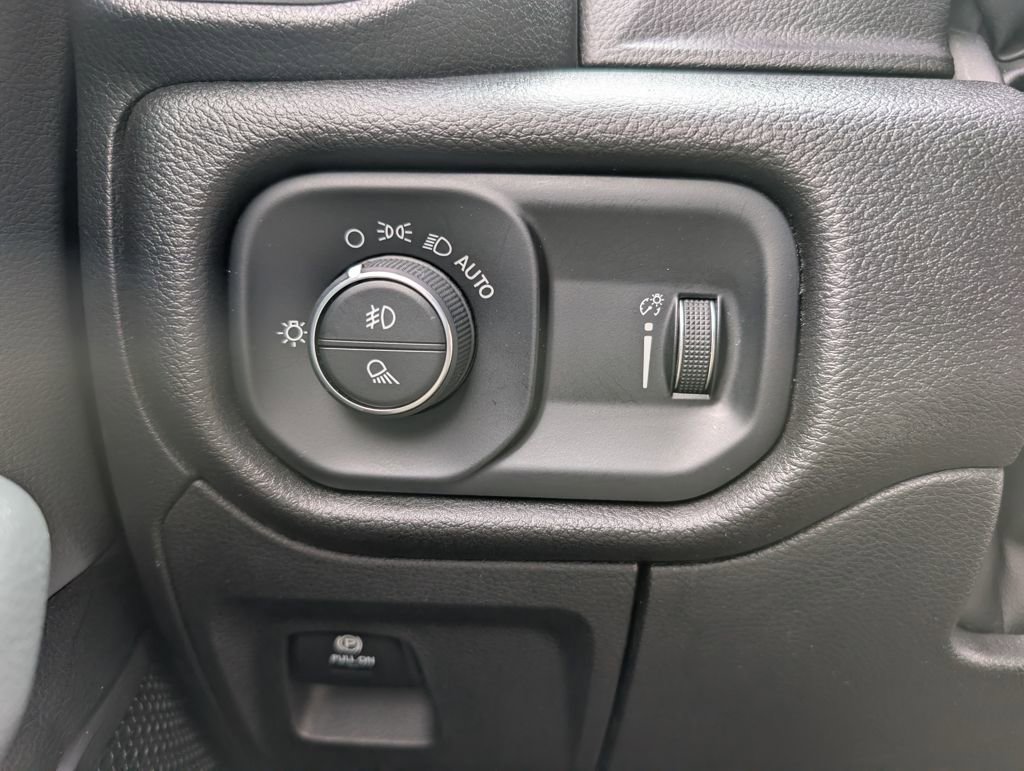 Used 2022 RAM 1500 Big Horn image 34