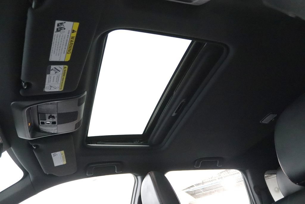 Used 2020 Mitsubishi Outlander LE AWD/4WD image 24