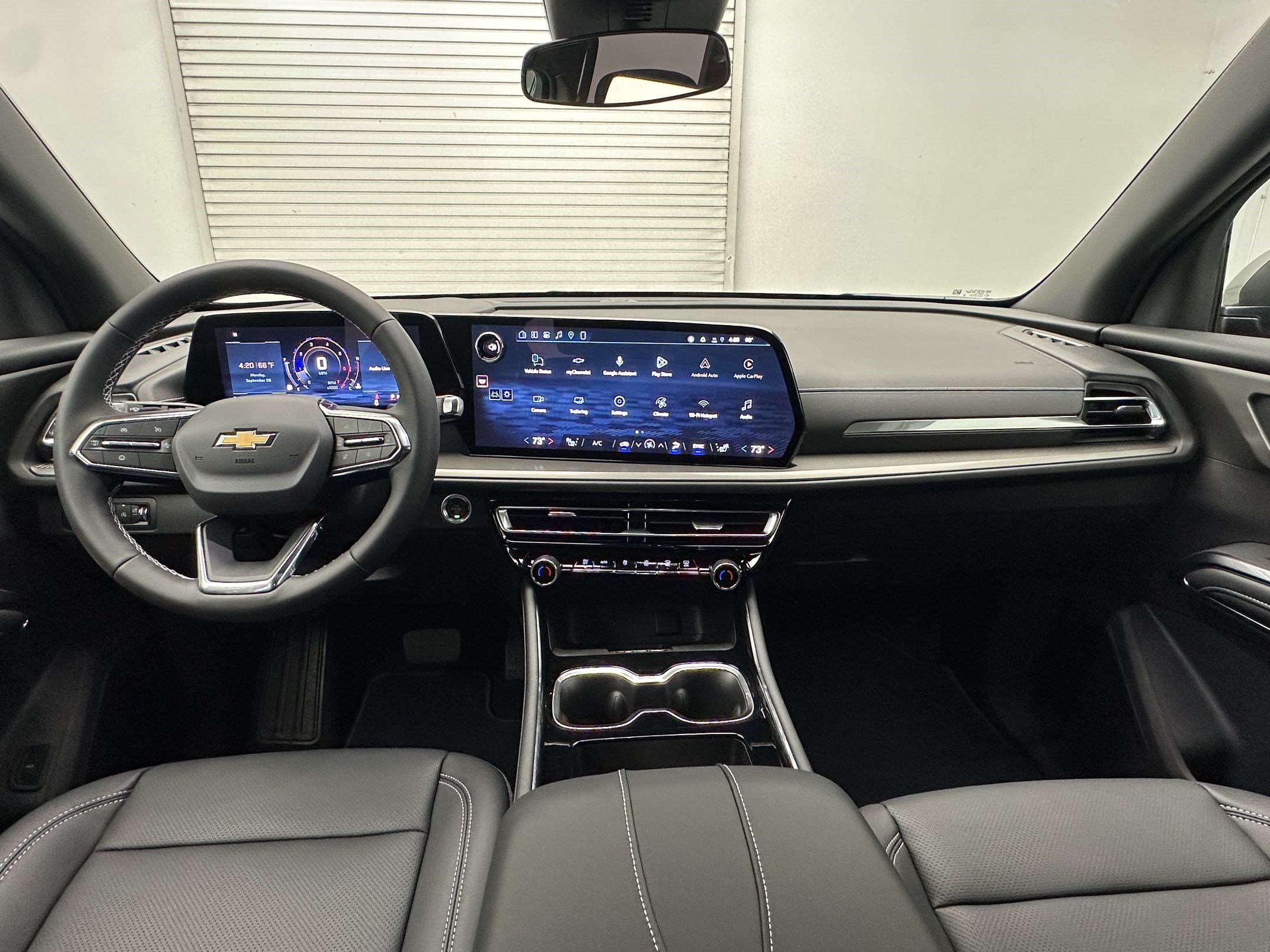 New 2027 Chevrolet Traverse LT w/ LPO, Floor Liner Package AWD/4WD image 17