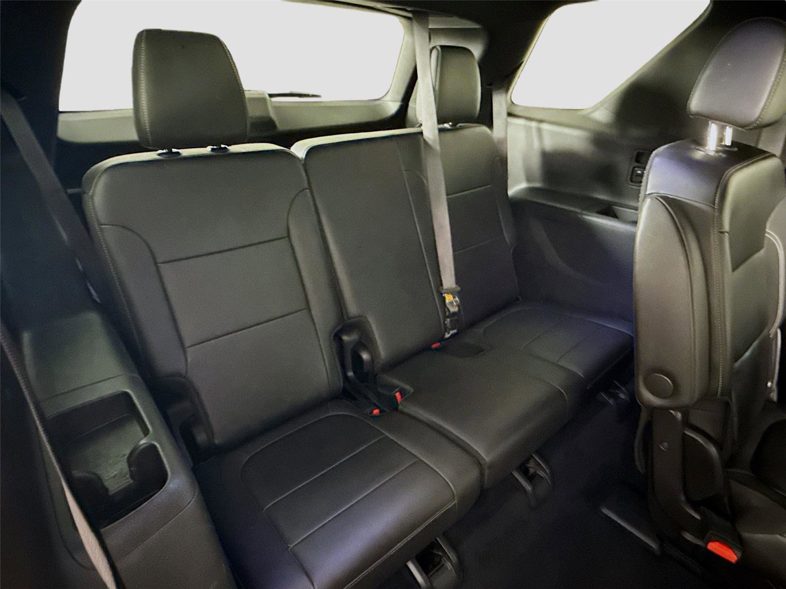 Used 2022 Chevrolet Traverse LT image 25