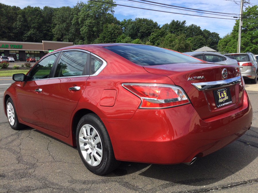 Used 2015 Nissan Altima 2.5 S w/ Power Driver Seat Package FWD image 10