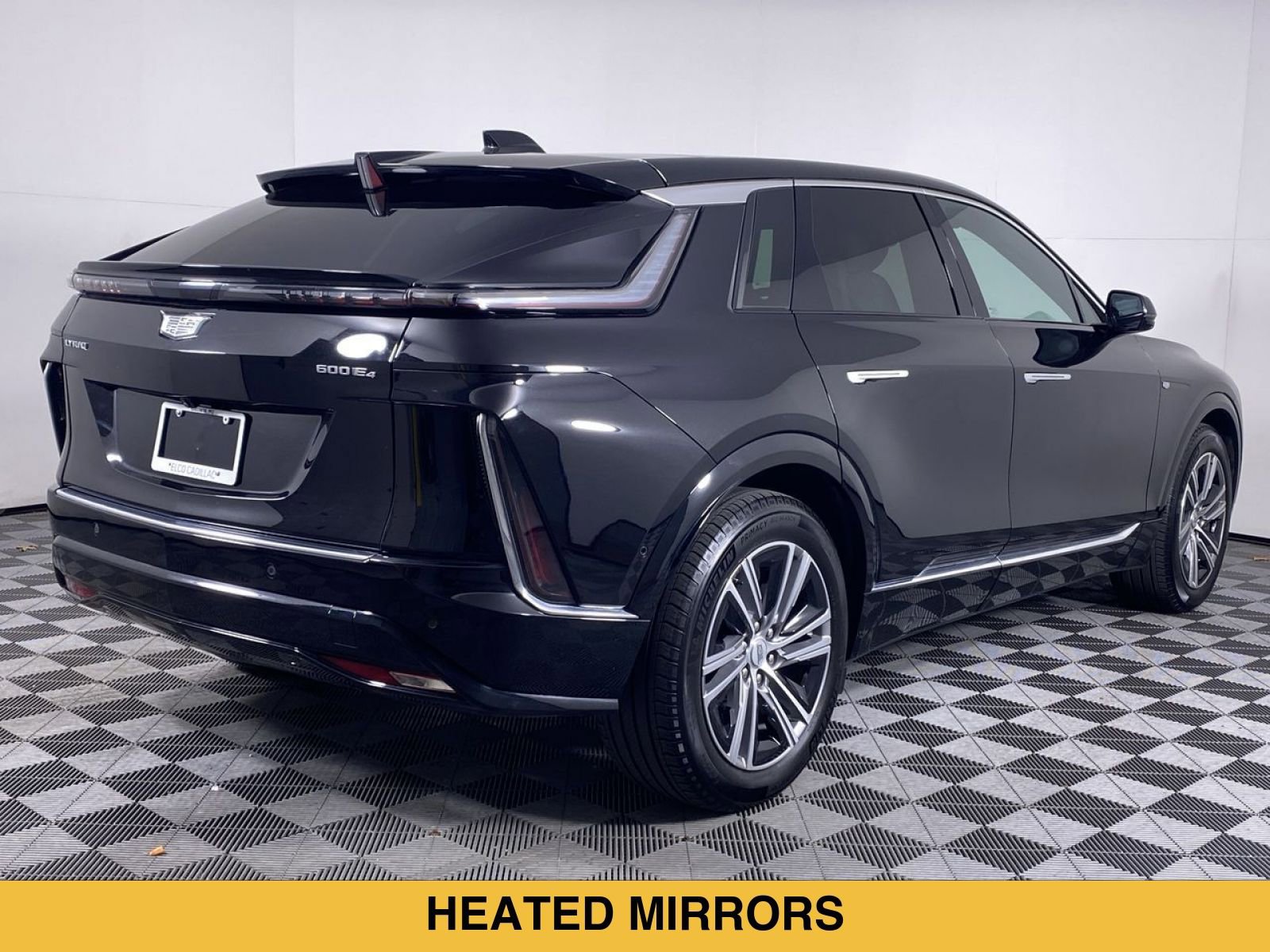 Certified 2024 Cadillac Lyriq Luxury w/ LPO, Floor Liner Package AWD/4WD image 20