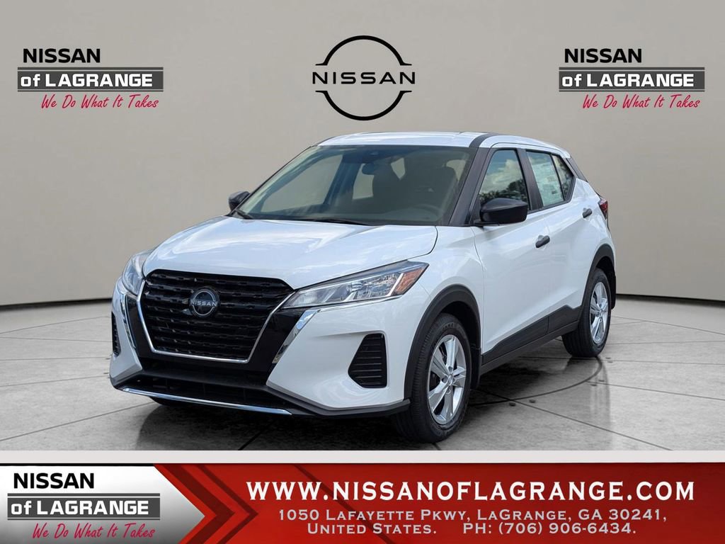 New 2025 Nissan Kicks Play S