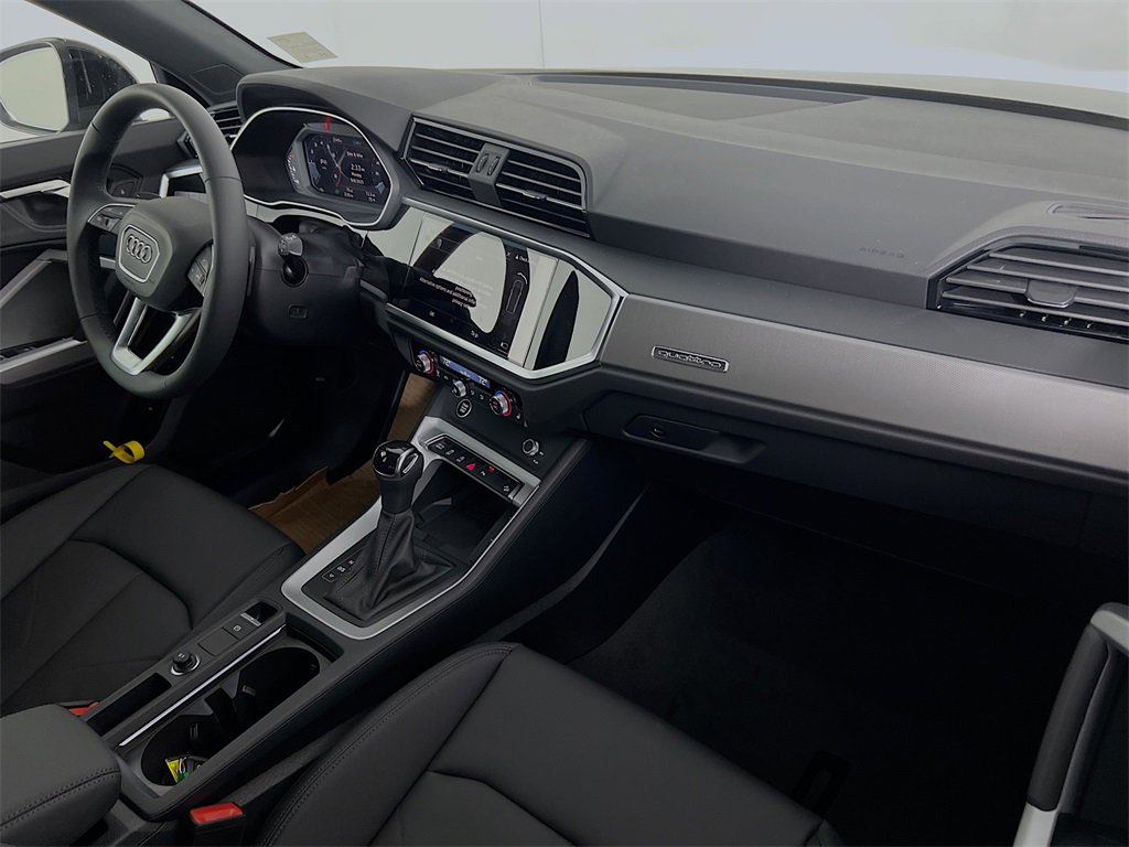 New 2025 Audi Q3 2.0T Premium image 27