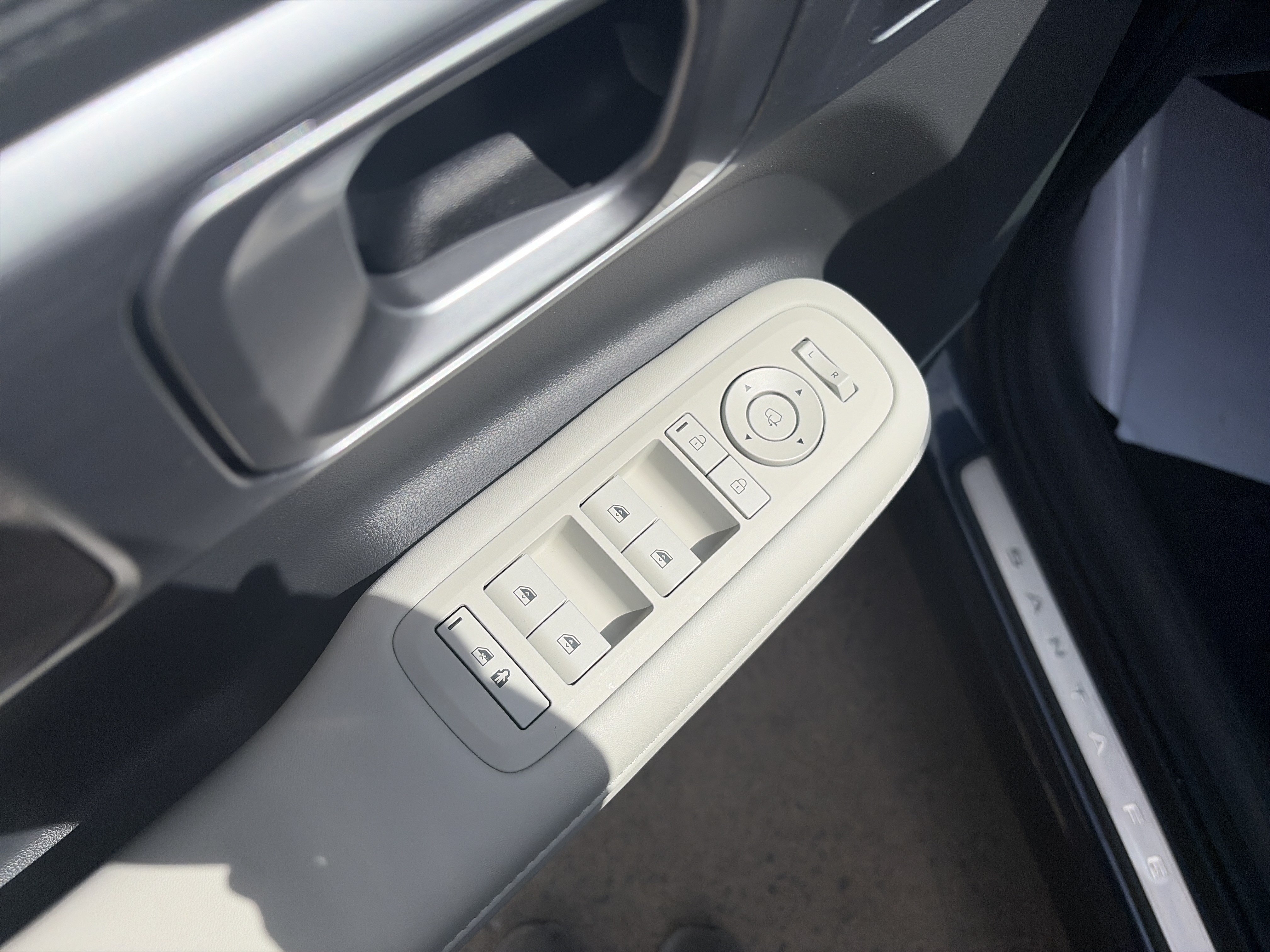New 2026 Hyundai Santa Fe Calligraphy AWD/4WD image 17
