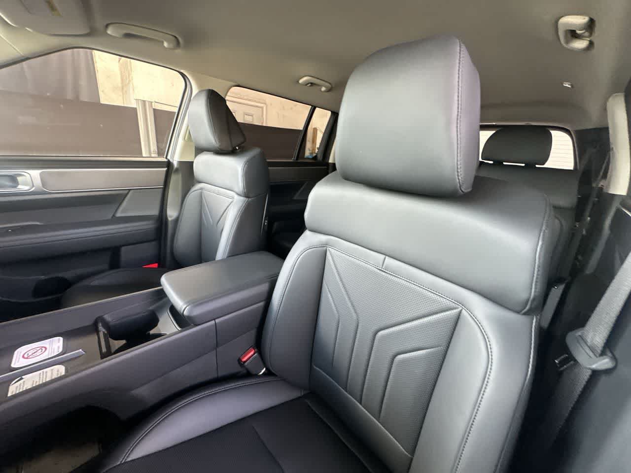 New 2027 Hyundai Santa Fe SEL FWD image 14