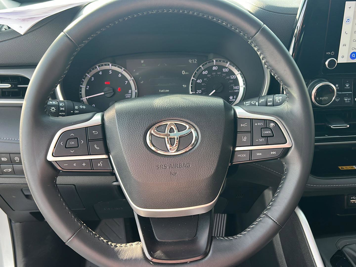 Certified 2024 Toyota Highlander XLE FWD image 20