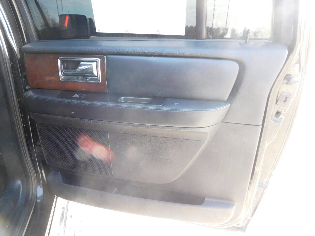 Used 2017 Lincoln Navigator L Select AWD/4WD image 18