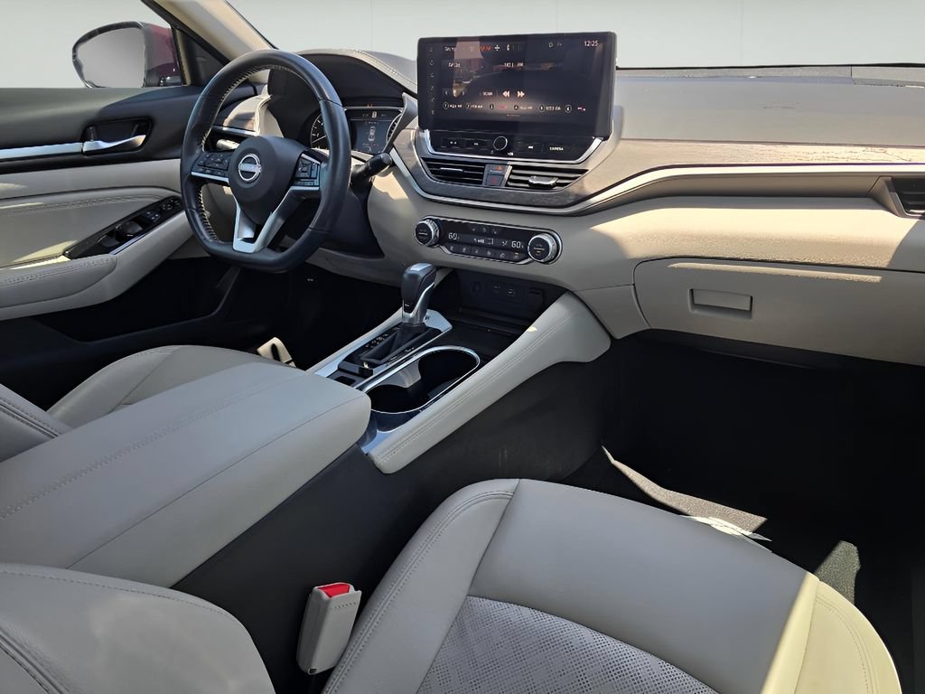 Used 2023 Nissan Altima 2.5 SL AWD/4WD image 14