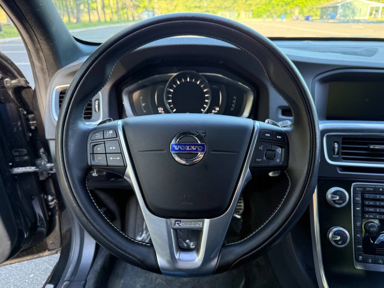 Used 2017 Volvo S60 T6 R-Design Platinum AWD/4WD image 21